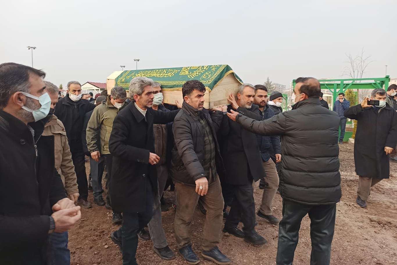 Hacı Bayancuk'tan Taziye Teşekkürü Hacı Bayancuk'tan Taziye Teşekkürü